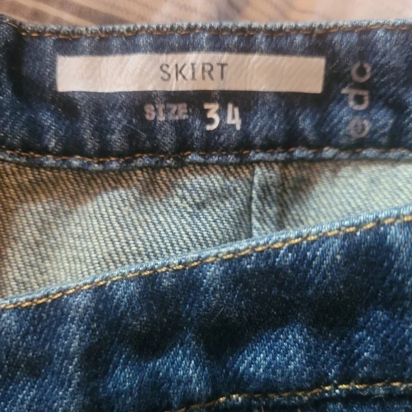 Denim Ruffled Peplum Skirt - Picture 3 of 6